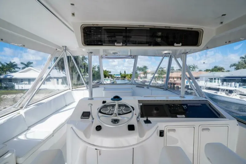 Slide: The Image of Ocean Yachts Convertible 1999 - 5931995