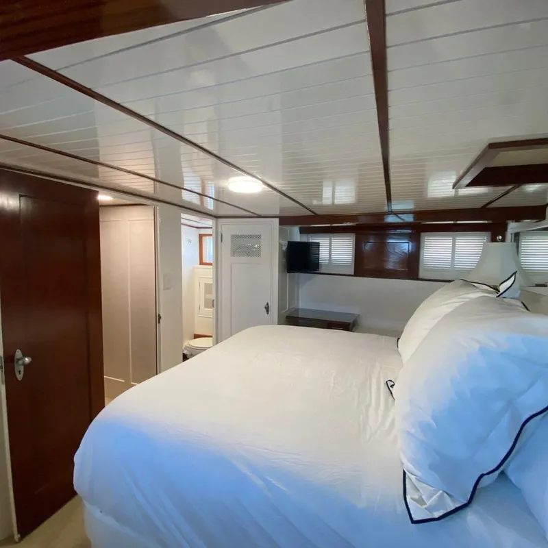 Slide: The Image of Trumpy 68 Motor Yacht 1954 - 5938448