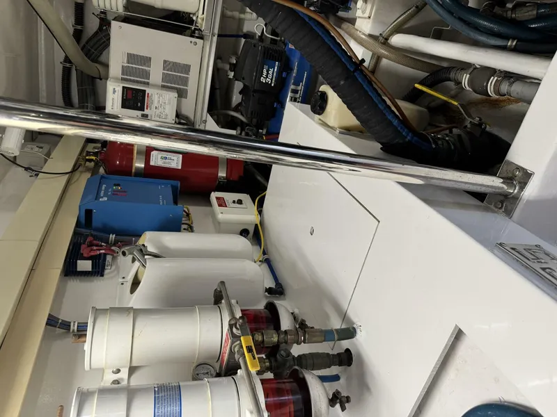 Slide: The Image of Hatteras 60 Convertible 2004 - 5933858