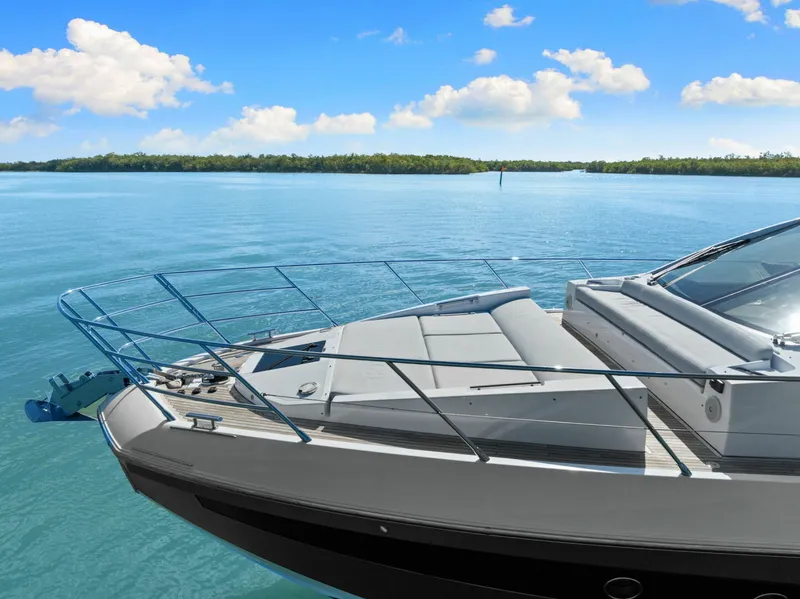 Slide: The Image of Azimut S6 2022 - 5932875