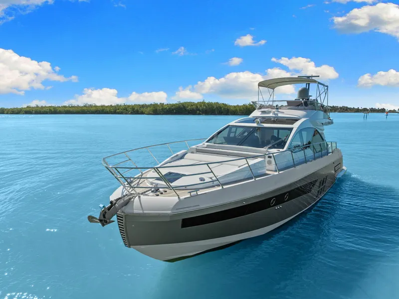 Slide: The Image of Azimut S6 2022 - 5932864
