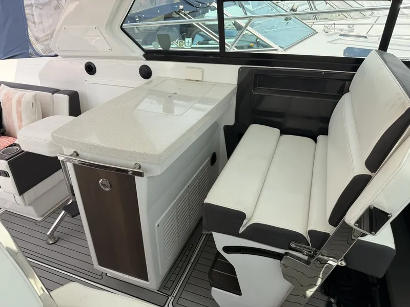Slide: The Image of Monterey 36 Sport Coupe 2018 - 7591910