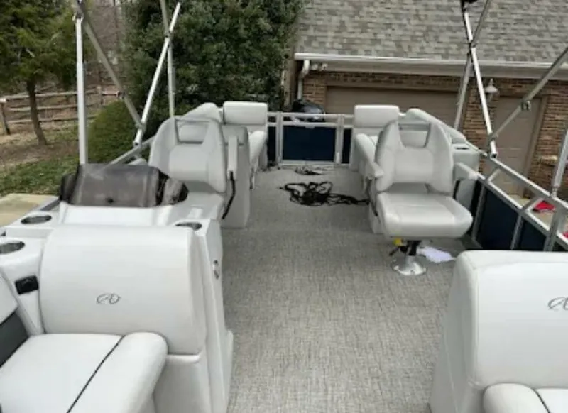 Slide: The Image of Avalon 23 2022 - 5963147