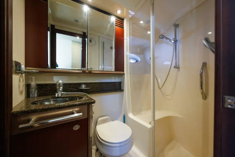 Slide: The Image of 2006 52 Sea Ray Sedan Bridge Zoe Grace VIP Head - 5934366