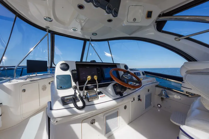 Slide: The Image of 2006 52 Sea Ray Sedan Bridge Zoe Grace Flybridge (2) - 5934370