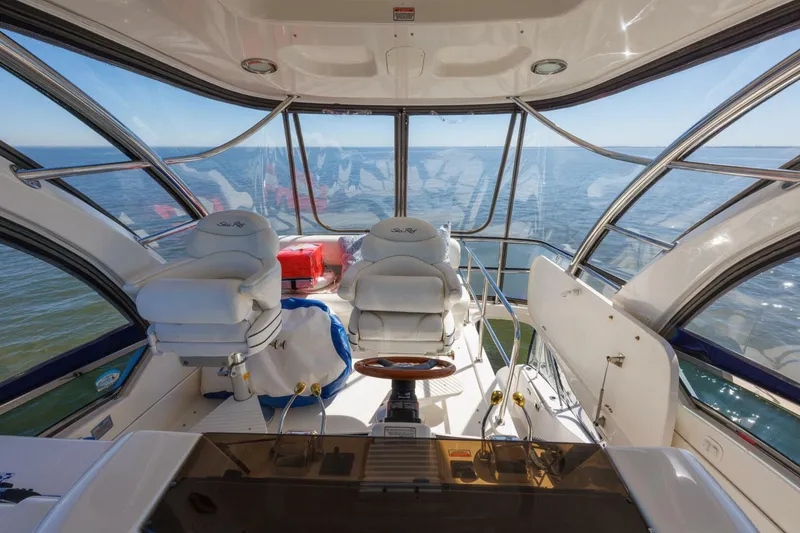 Slide: The Image of 2006 52 Sea Ray Sedan Bridge Zoe Grace Flybridge (4) - 5934372