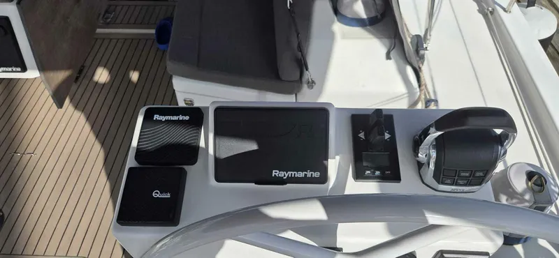 Slide: The Image of Dufour 530 2022 - 5935765