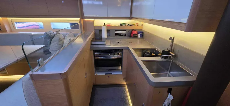 Slide: The Image of Dufour 530 2022 - 5935758