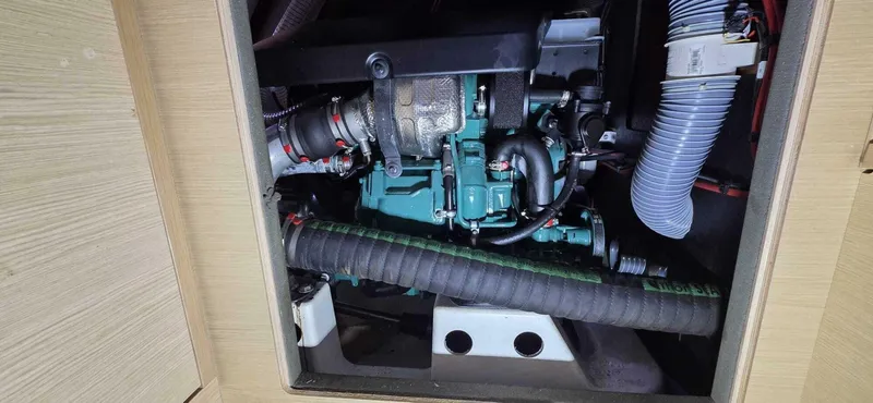 Slide: The Image of Dufour 530 2022 - 5936493