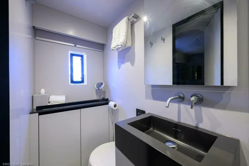 Slide: The Image of Sunreef 60 NERO- Head 2022 Sunreef 60 NERO 60P - 5933568