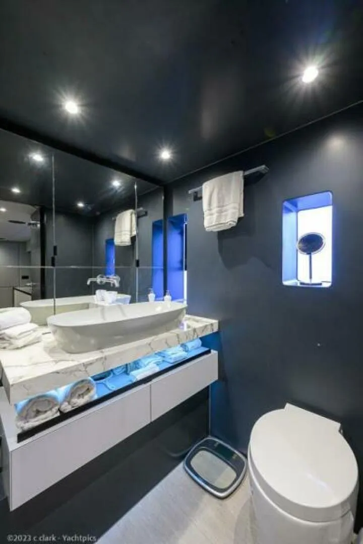 Slide: The Image of Sunreef 60 NERO- Port Master Cabin Head 2022 Sunreef 60 NERO 60P - 5933576