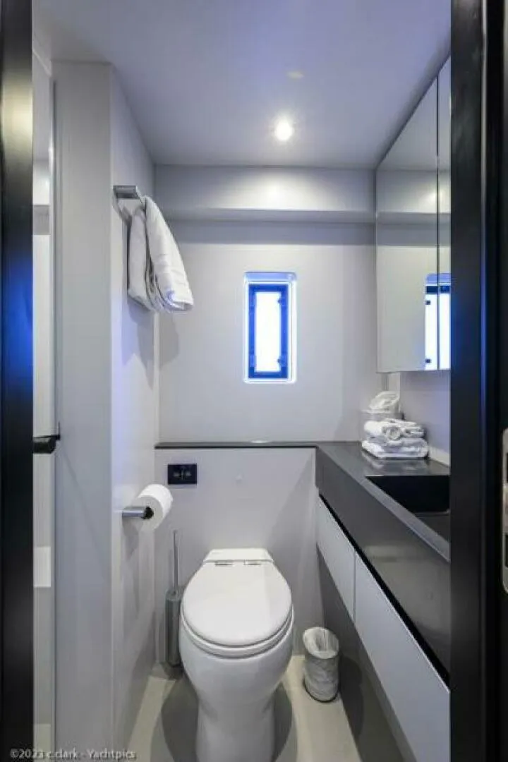 Slide: The Image of Sunreef 60 NERO- Head 2022 Sunreef 60 NERO 60P - 5933527