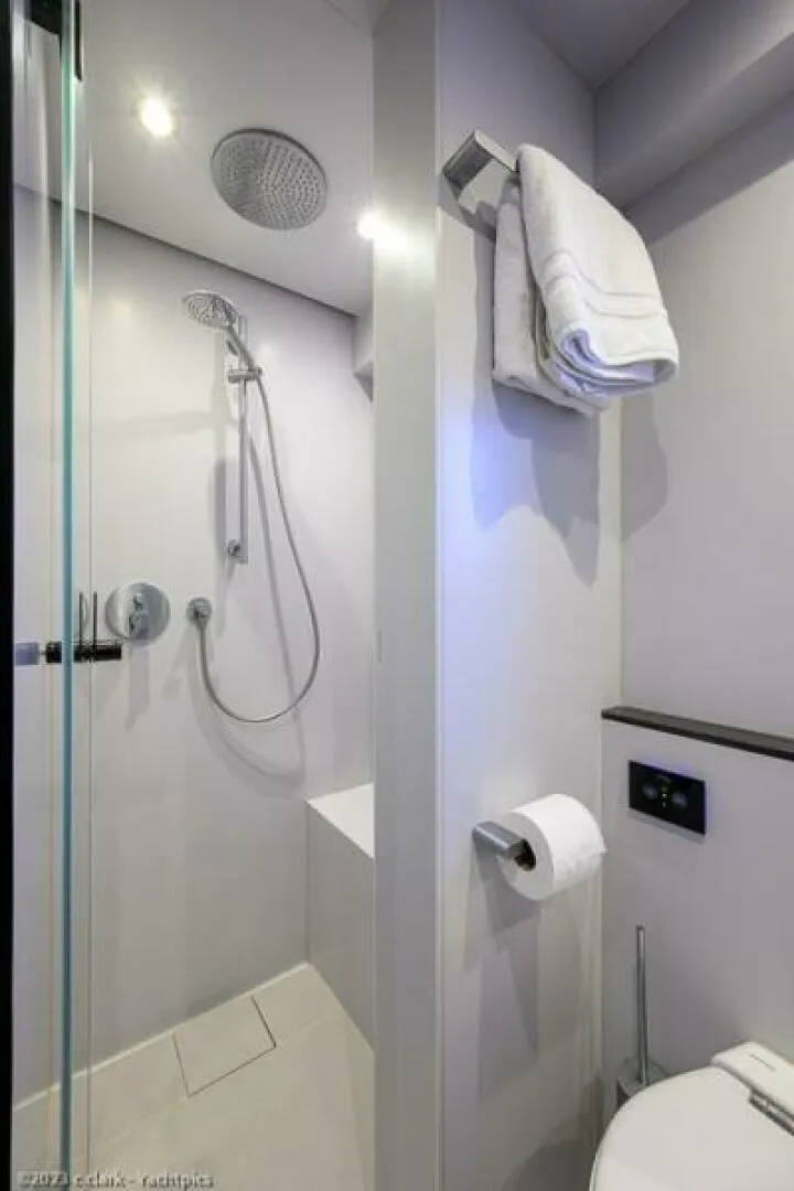 Slide: The Image of Sunreef 60 NERO- Head 2022 Sunreef 60 NERO 60P - 5933529