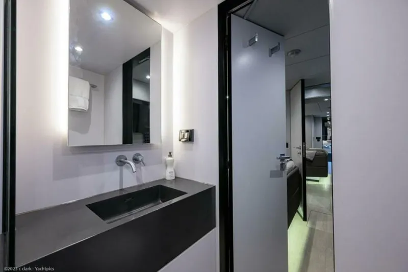 Slide: The Image of Sunreef 60 NERO- Head 2022 Sunreef 60 NERO 60P - 5933540