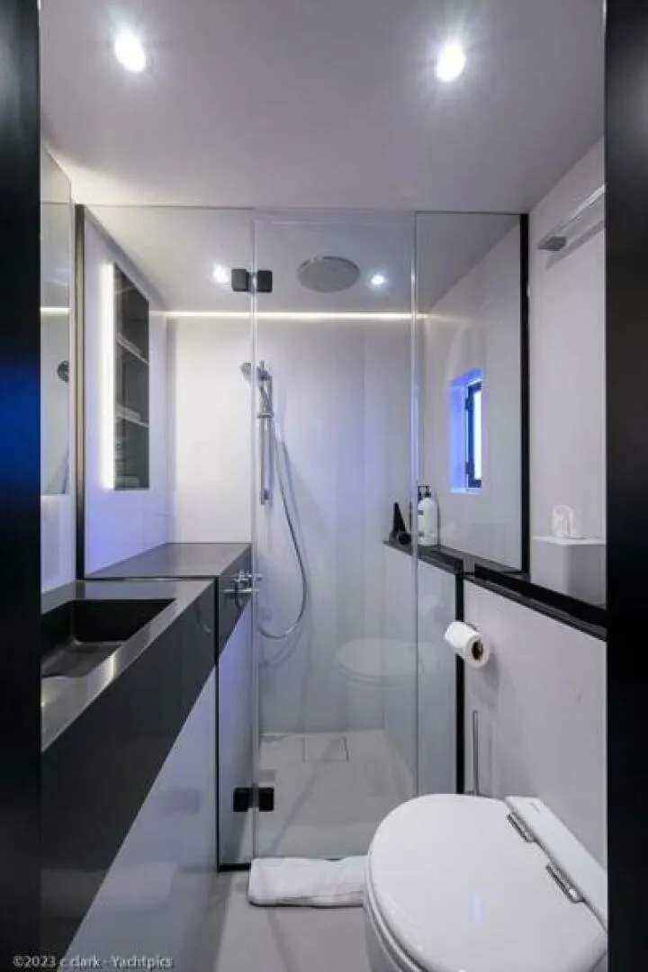 Slide: The Image of Sunreef 60 NERO- Head  2022 Sunreef 60 NERO 60P - 5933552