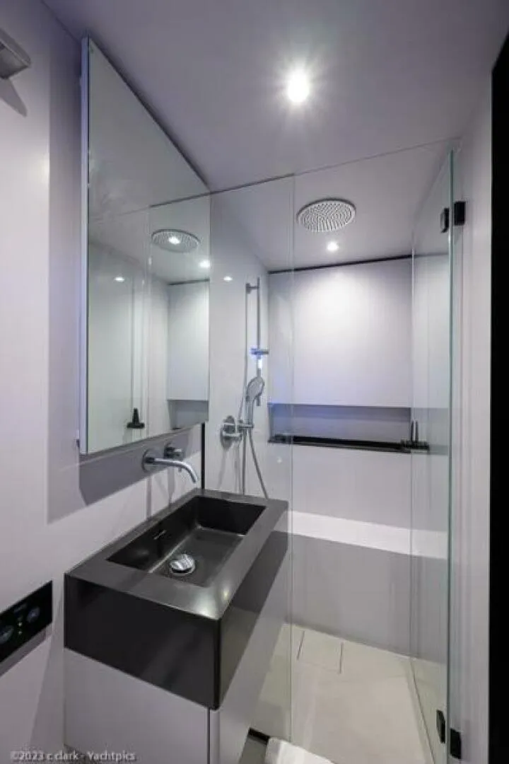 Slide: The Image of Sunreef 60 NERO- Head 2022 Sunreef 60 NERO 60P - 5933564