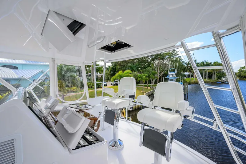 Slide: The Image of Hatteras 63 Reelin N Dealin - Exterior Flybridge 2013 Hatteras 63 Convertible Reelin N Dealin - 5934209