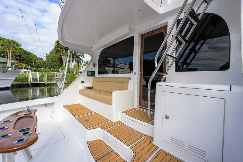 Slide: The Image of Hatteras 63 Reelin N Dealin - Exterior Cockpit 2013 Hatteras 63 Convertible Reelin N Dealin - 5934227