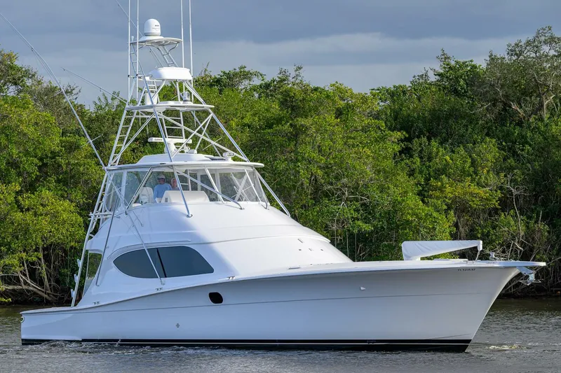 Slide: The Image of Hatteras 63 Reelin N Dealin - Exterior Profile 2013 Hatteras 63 Convertible Reelin N Dealin - 5934475