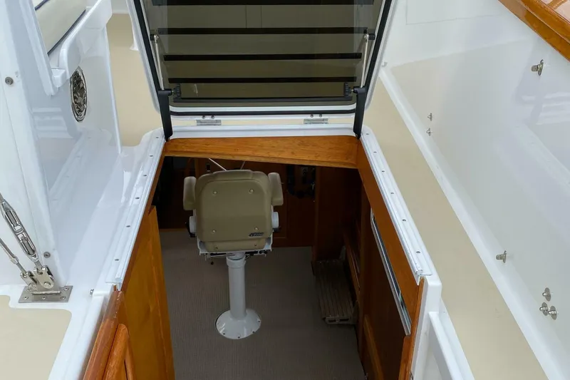 Slide: The Image of Jarvis Newman 46 Flybridge Downeast 1988 - 5933882