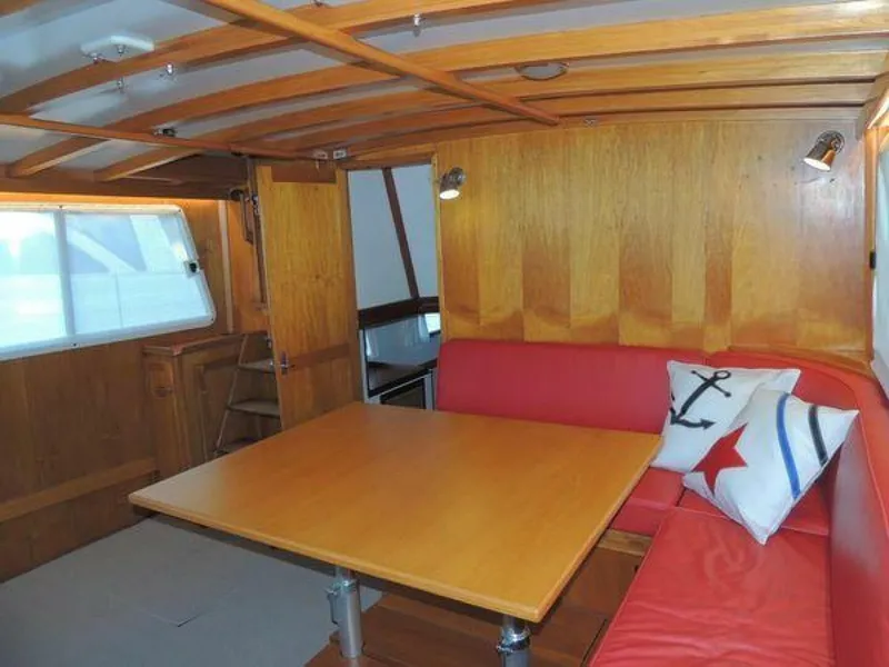 Slide: The Image of Jarvis Newman 46 Flybridge Downeast 1988 - 5933885