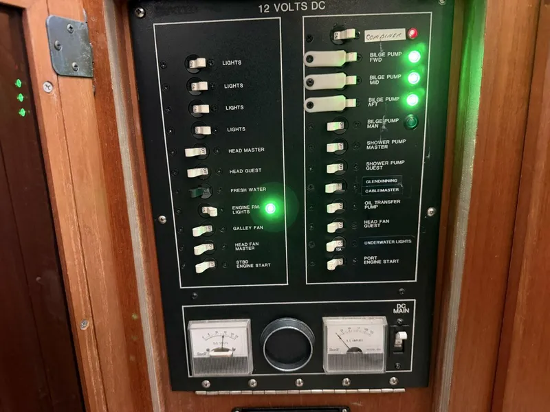 Slide: The Image of Viking 44 Motor Yacht 1987 - 5934180