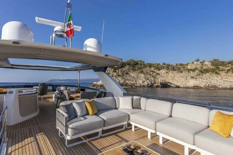 Slide: The Image of Absolute 64 Navetta 2022 - 5934517