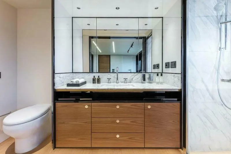 Slide: The Image of Absolute 64 Navetta 2022 - 5934512