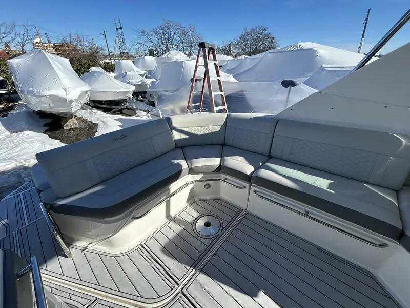 Slide: The Image of Sea Ray 320 Sundancer 2021 - 5934794