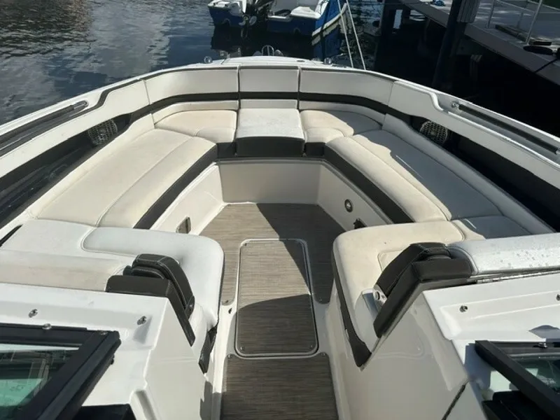 Slide: The Image of 2018 Sea Ray SLX 310 - Sales Therapy Sales Therapy - 2018 Sea Ray SLX 310 - 6754326