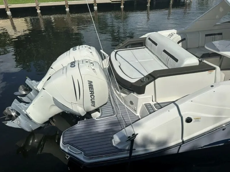 Slide: The Image of 2018 Sea Ray SLX 310 - Sales Therapy Sales Therapy - 2018 Sea Ray SLX 310 - 7681211