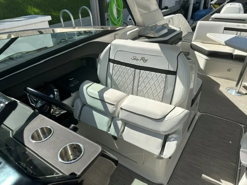 Slide: The Image of 2018 Sea Ray SLX 310 - Sales Therapy Sales Therapy - 2018 Sea Ray SLX 310 - 7681201