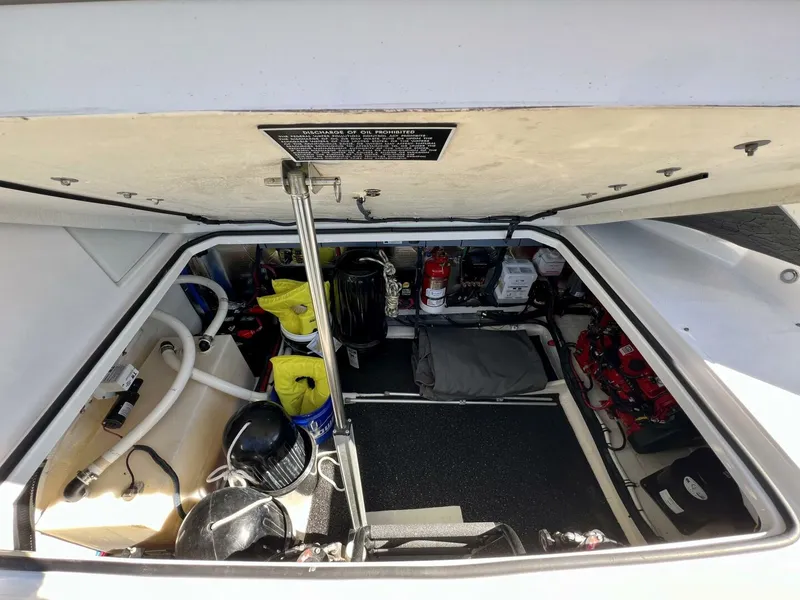 Slide: The Image of Regal 33 XO 2021 - 5934843