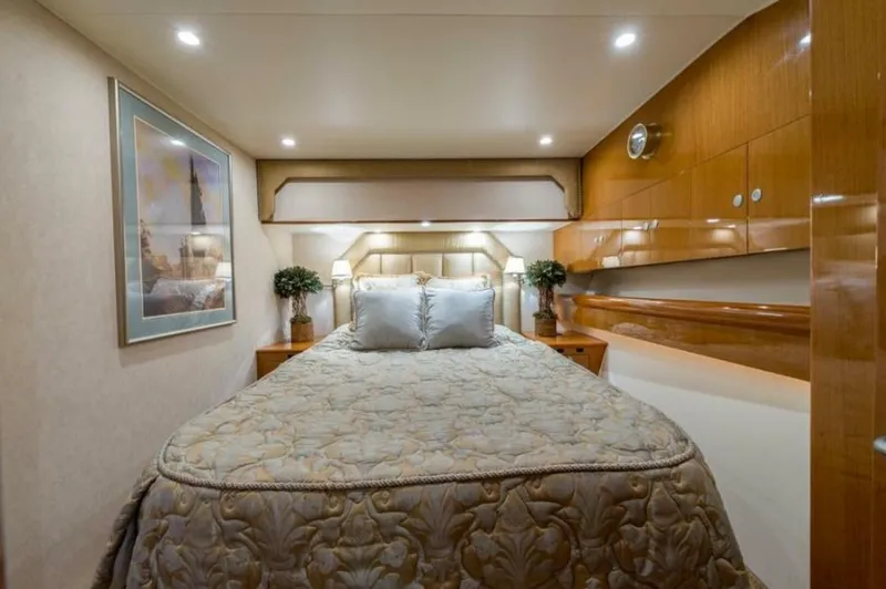 Slide: The Image of Post 53 - Ros Lyn - Master Stateroom 2007 Post 53 Convertible - Ros Lyn - 7379543