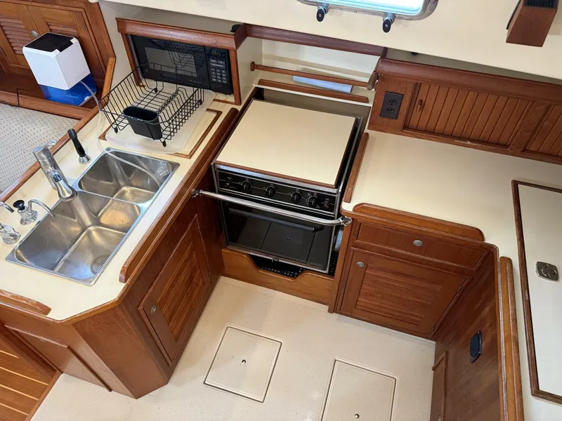 Slide: The Image of Island Packet 380 1999 - 5935512