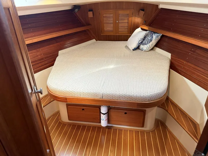 Slide: The Image of Island Packet 380 1999 - 5935520