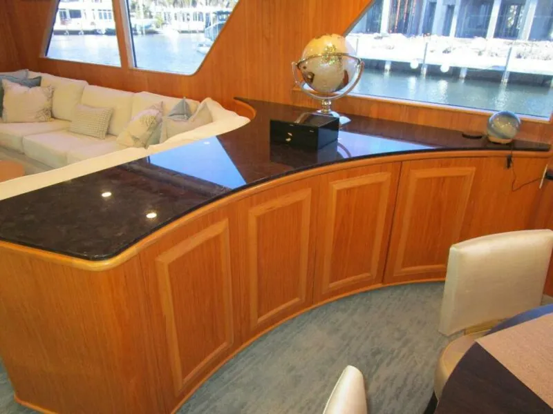 Slide: The Image of Additional Dining Area Storage  - 5935190
