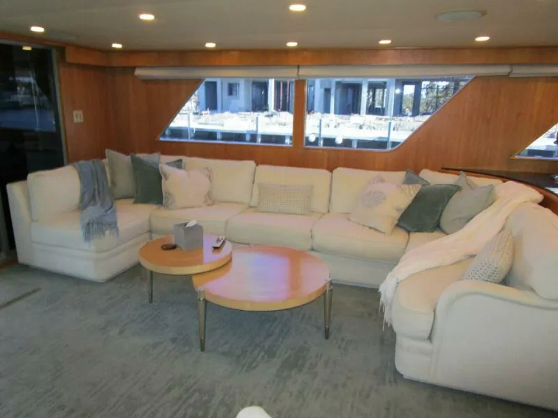 Slide: The Image of Salon Sofa to Port  - 5935193