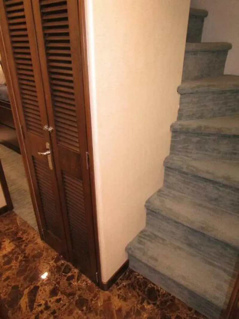 Slide: The Image of Accommodation Foyer  - 5935201