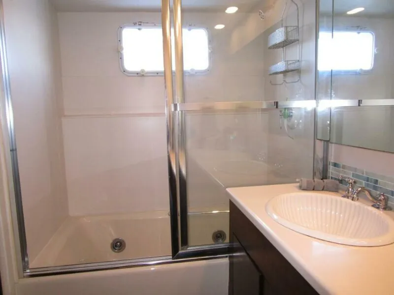 Slide: The Image of Portside VIP Jacuzzi  - 5935213