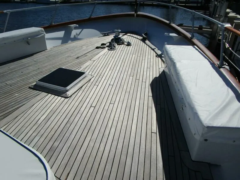 Slide: The Image of Foredeck  - 5935218