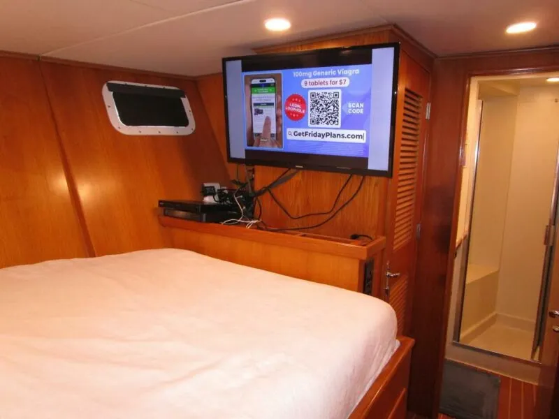 Slide: The Image of Captain's Cabin  - 5935246