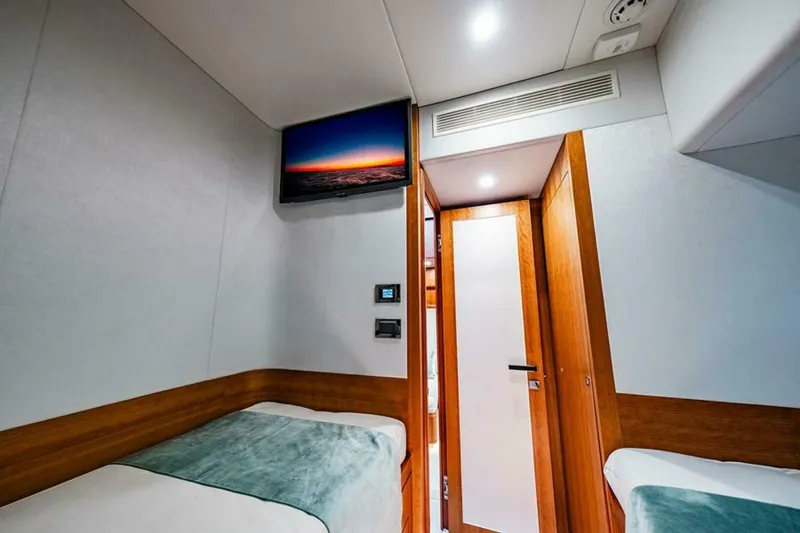 Slide: The Image of Port Guest Cabin Looking Aft   - 5935299