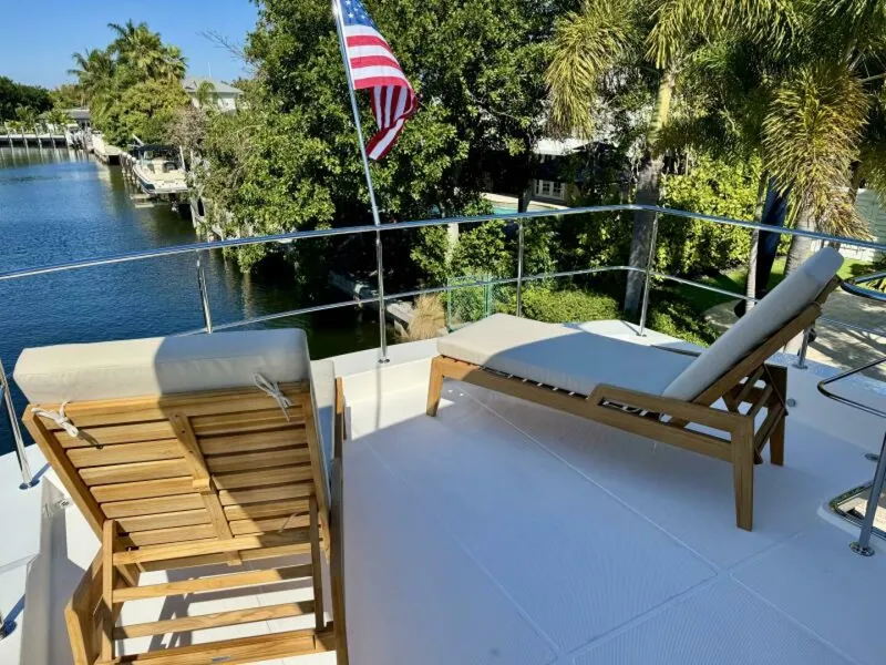 Slide: The Image of New Sun Lounges - 7379615