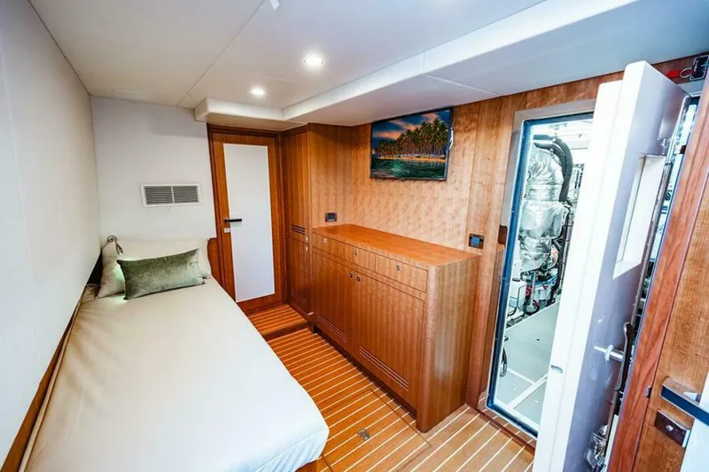 Slide: The Image of Crew Cabin Looking to Stbd - 7379637