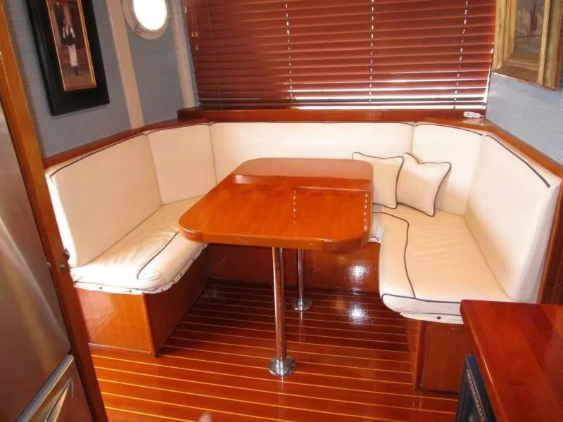 Slide: The Image of Galley Dinette   - 5935367