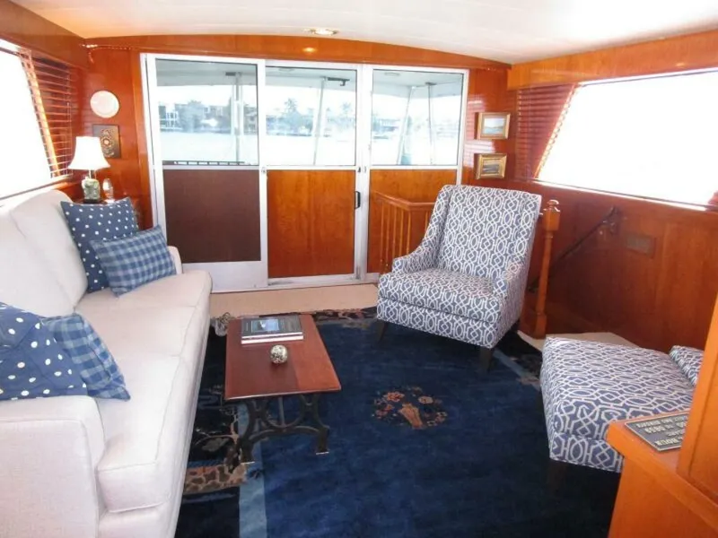 Slide: The Image of Salon Looking Aft   - 5935368
