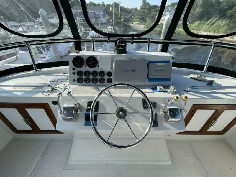 Slide: The Image of Heritage East 40 Sundeck 1987 - 5935470