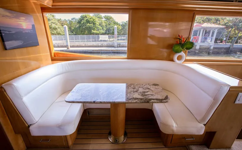 Slide: The Image of KRISTIN LEE 75’ - Main Deck Dining Area - 5946593