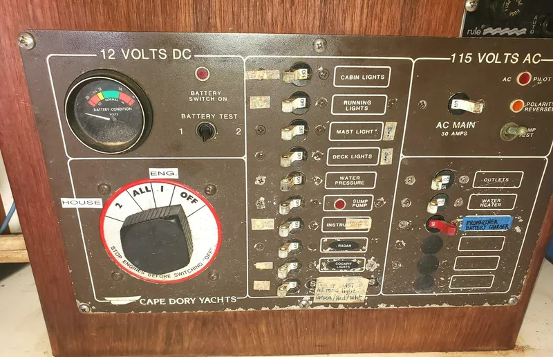 Slide: The Image of Cape Dory 330 1987 - 5935740